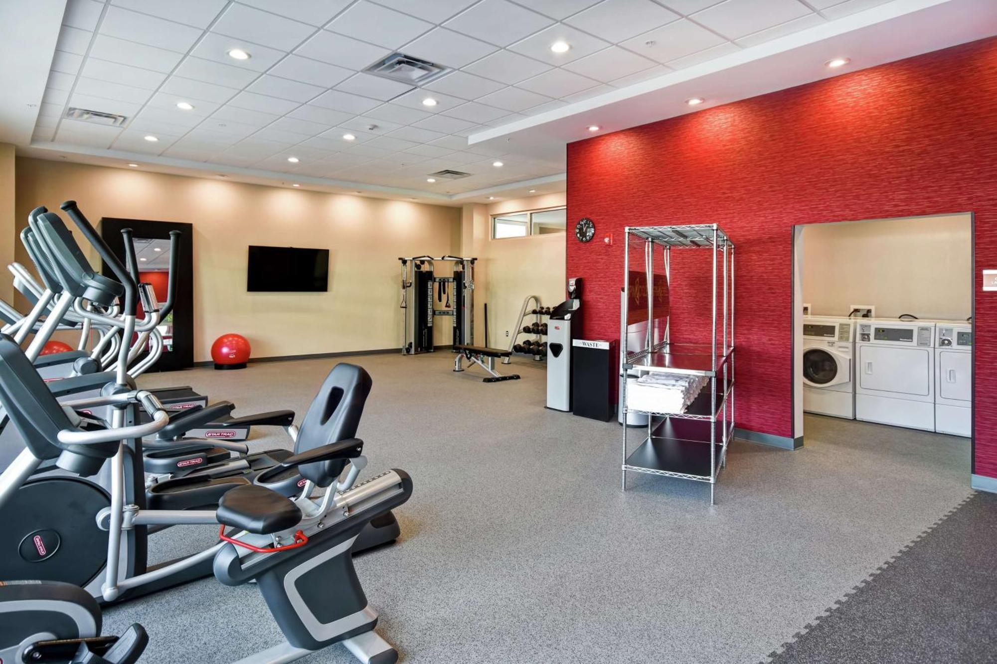 Hotel Home2 By Hilton Downtown 3*