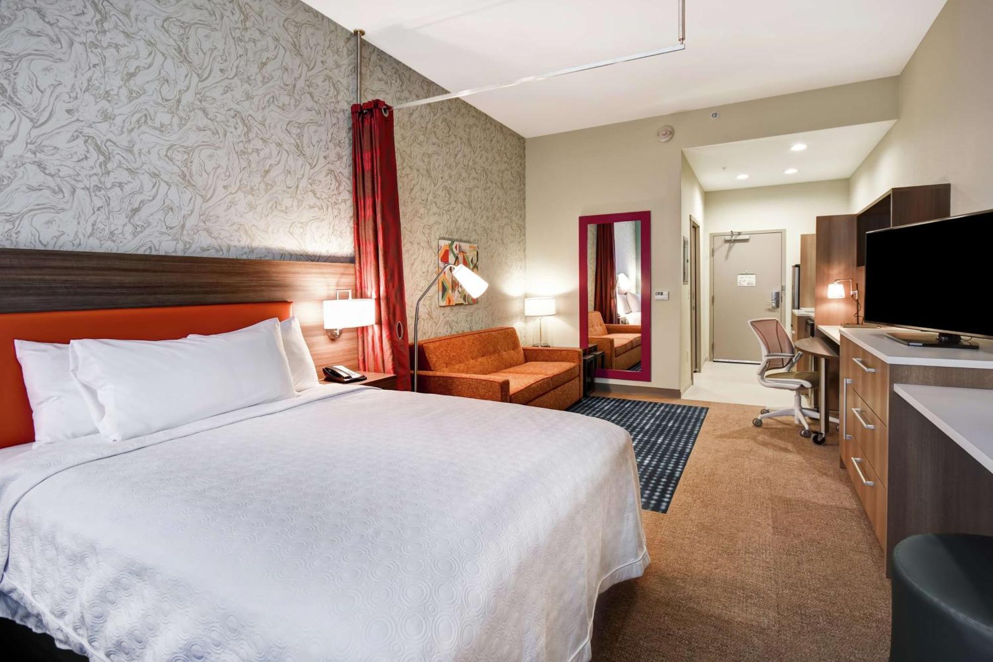 Home2 By Hilton Downtown Hotel 3*